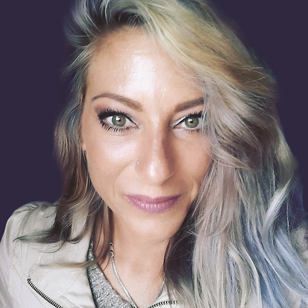 Natural-born psychic medium, speaker, and spiritual healer Sky Raye Hits Seven Amazon Best Seller Lists with first book, “Find Your Voice in the Darkness”